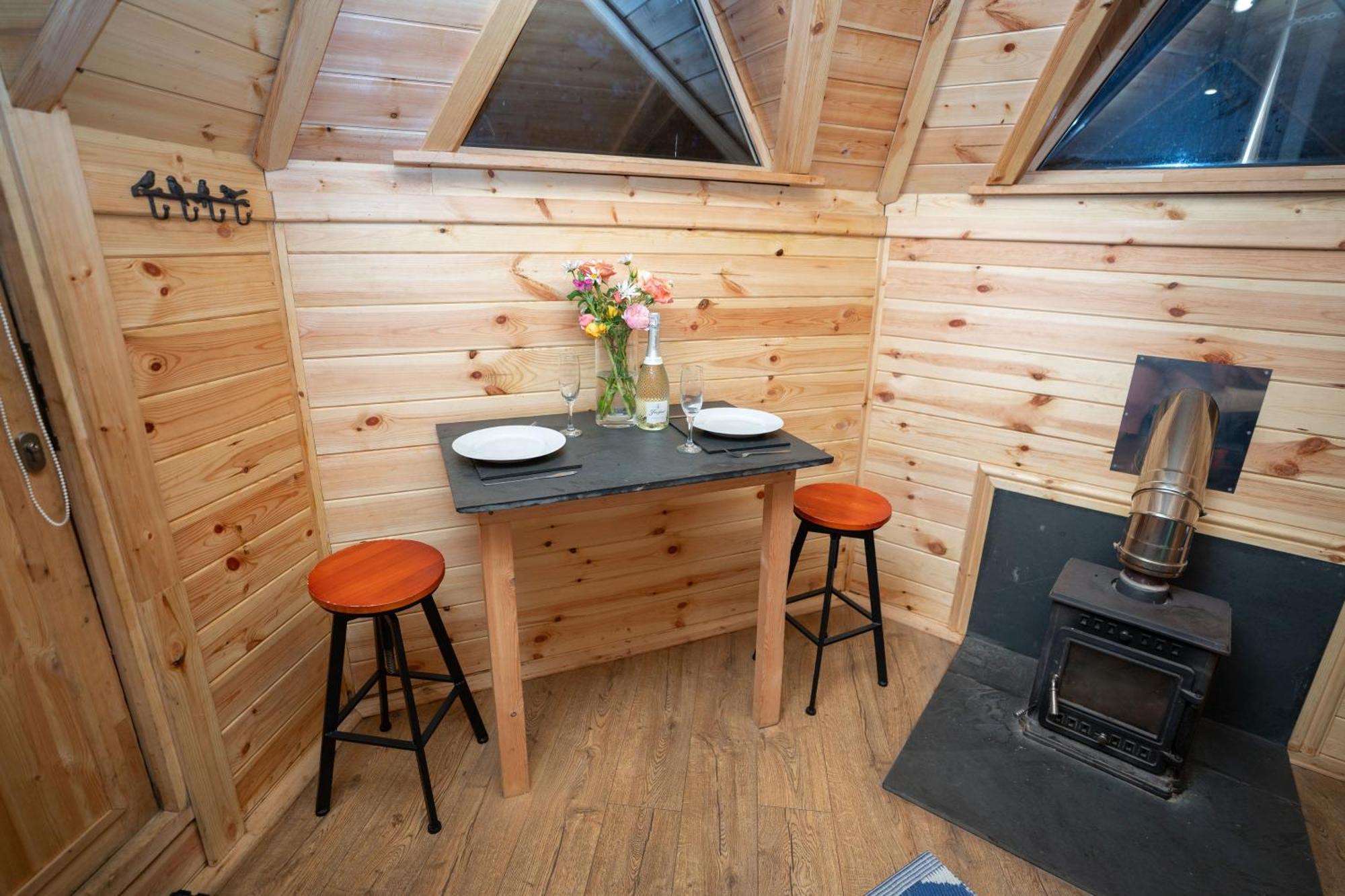 Chestnut Tree House With Hot Tub & Sauna Бармут Экстерьер фото